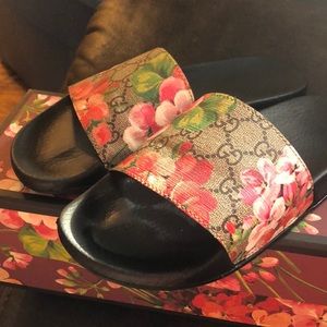 Gucci slippers. Authentic